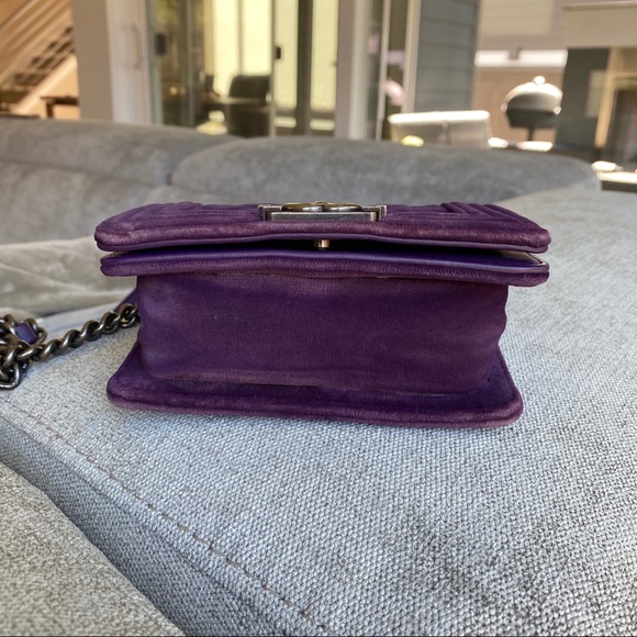 SOLD Chanel mini velvet boy - Picture 4 of 12